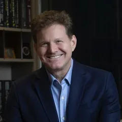 Dr. Marcelo Maino