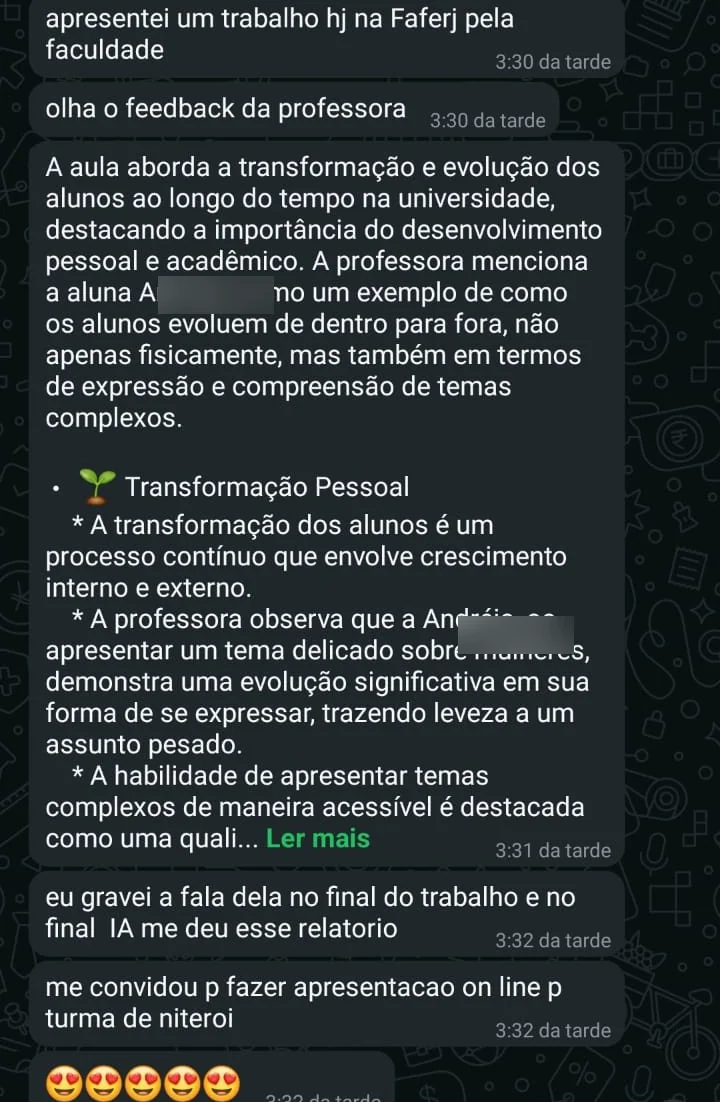 Aluna mostra o feedback que recebeu na faculdade